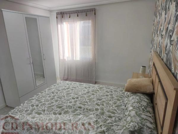 Piso en calle Músico Alfosea, 5