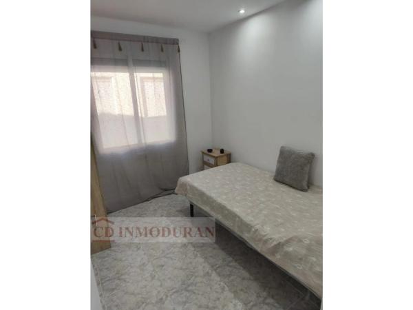 Piso en calle Músico Alfosea, 5