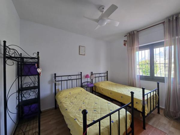 Chalet adosado en avenida del País Valenciano