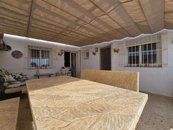 Chalet adosado en avenida del País Valenciano