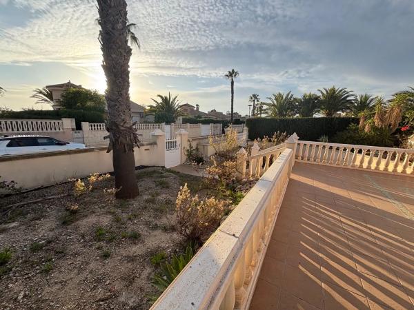 Casa independiente en Ur Pisnella Villa Flores, 9