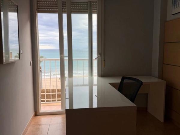 Chalet adosado en CL Sorolla, 9