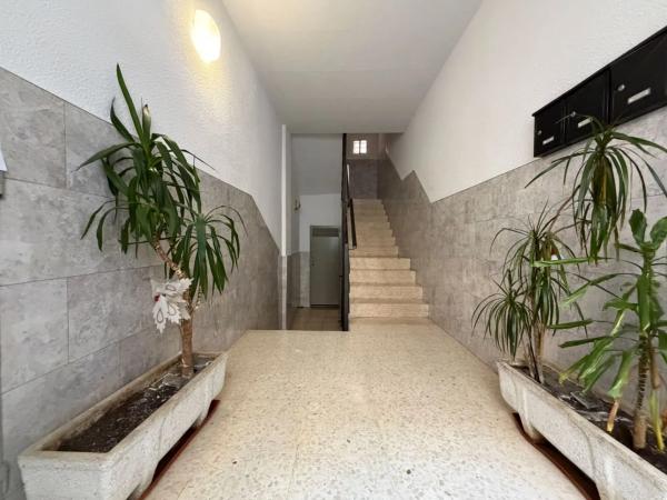 Piso en calle de Gabriel Miro