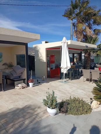 Casa independiente en calle de Feliu