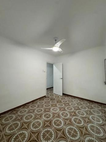 Piso en calle del Raval