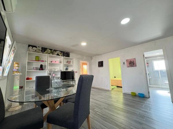 Casa independiente en camino de la Alegría