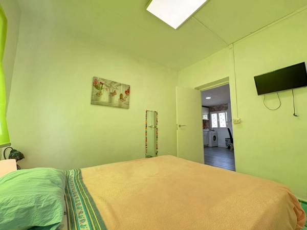 Casa independiente en camino de la Alegría