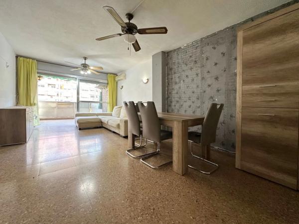 Piso en plaza de la Constitución