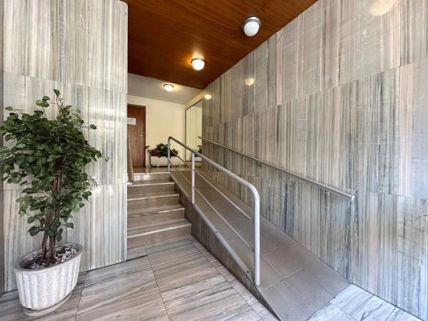 Piso en plaza de la Constitución