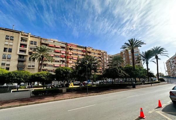 Piso en plaza de la Constitución