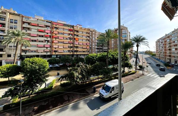 Piso en plaza de la Constitución