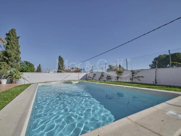 Casa independiente en carretera Valencia