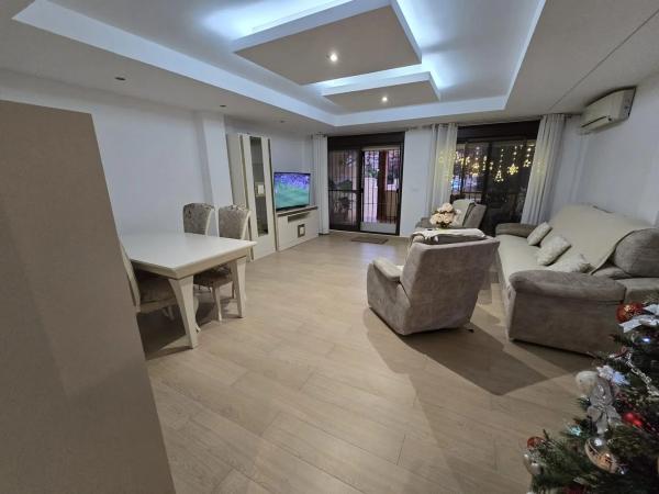 Chalet adosado en calle Alcalde Vicent Baeza
