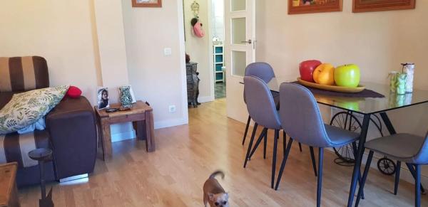 Piso en avenida 3 de Abril de 1979