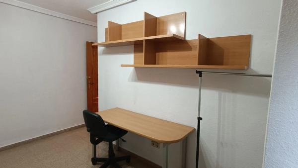 Piso en avenida Ancha de Castelar