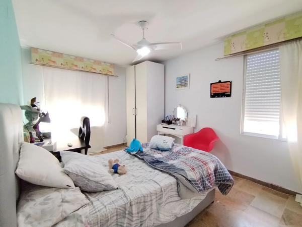 Piso en Barri Zona Nord