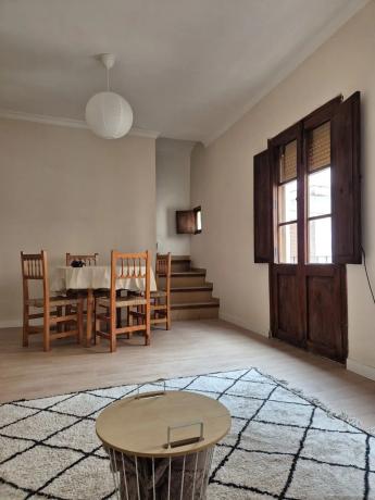 Casa de pueblo en calle Castell de Santa Barbara, 16