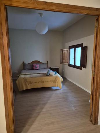 Casa de pueblo en calle Castell de Santa Barbara, 16