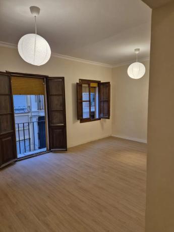 Casa de pueblo en calle Castell de Santa Barbara, 16