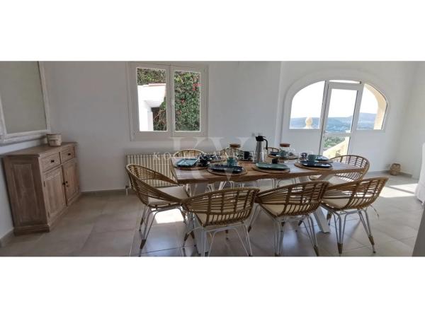 Casa independiente en calle Utrera, 2