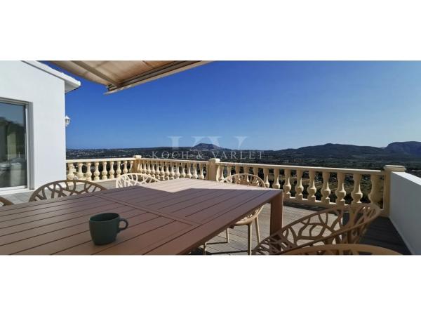 Casa independiente en calle Utrera, 2