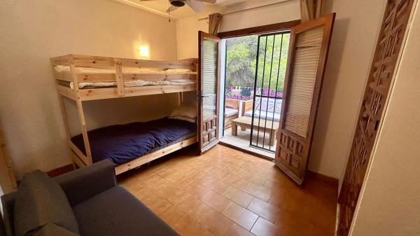 Chalet adosado en calle Río Duero