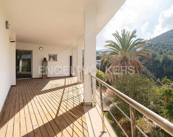 Palacio en calle Pintor Sorolla, 66