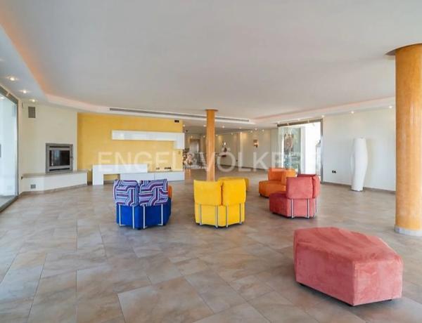 Palacio en calle Pintor Sorolla, 66