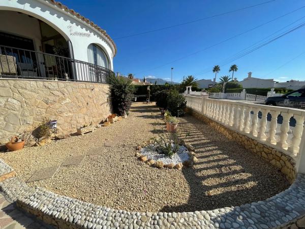 Casa independiente en calle Flores