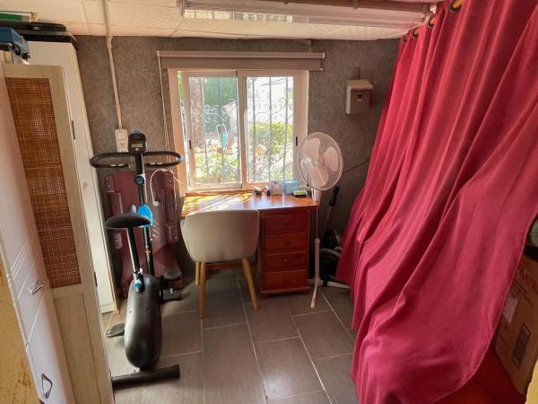 Casa independiente en calle Flores