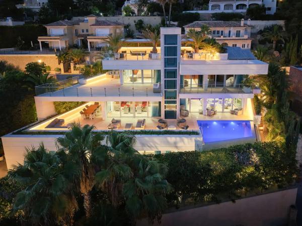 Casa independiente en calle Holanda, 91