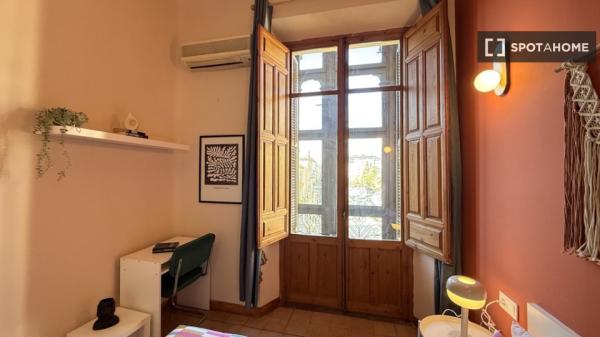 Chambre en colocation à louer à Albaycín, Grenade