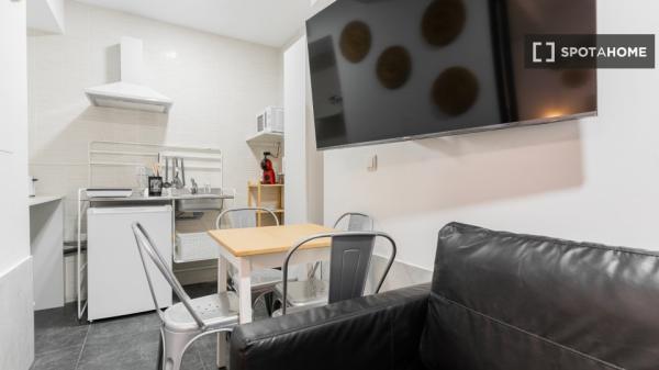 Estudio en alquiler en Marxalenes, Valencia