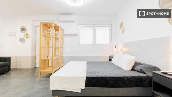 Estudio en alquiler en Marxalenes, Valencia