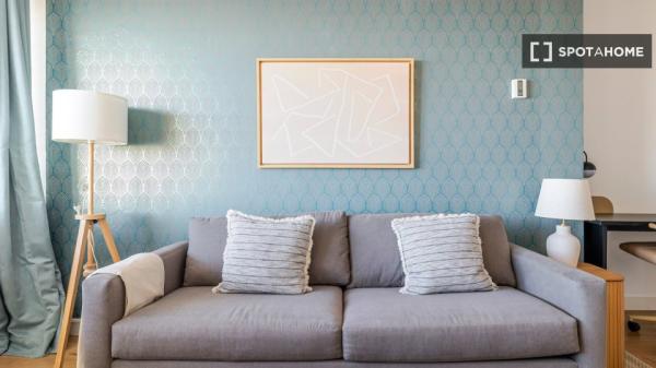 Piso en alquiler de 1 dormitorio en Castillejos, Madrid