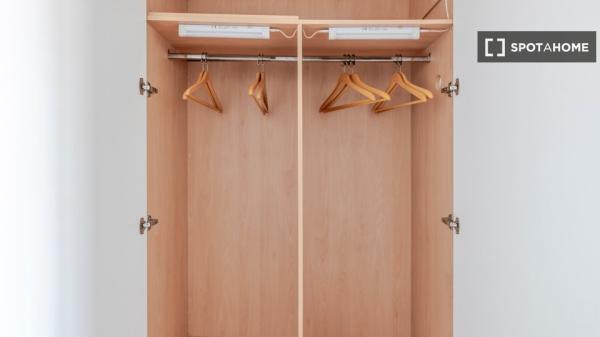 Piso en alquiler de 1 dormitorio en Castillejos, Madrid