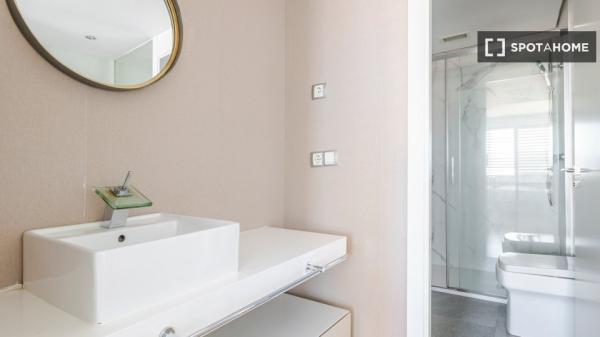 Piso en alquiler de 1 dormitorio en Castillejos, Madrid