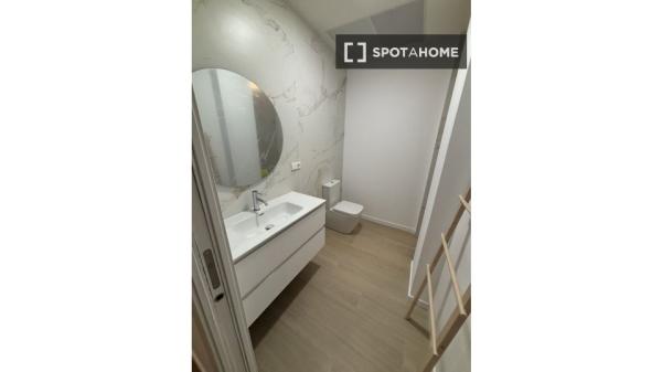 Estudio en alquiler en Cabanyal-Canyamelar, Valencia.