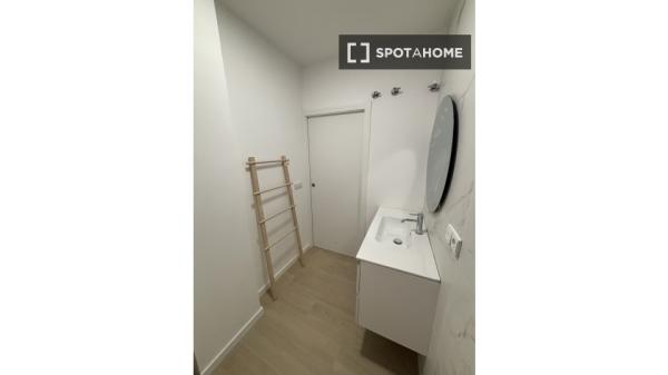 Estudio en alquiler en Cabanyal-Canyamelar, Valencia.