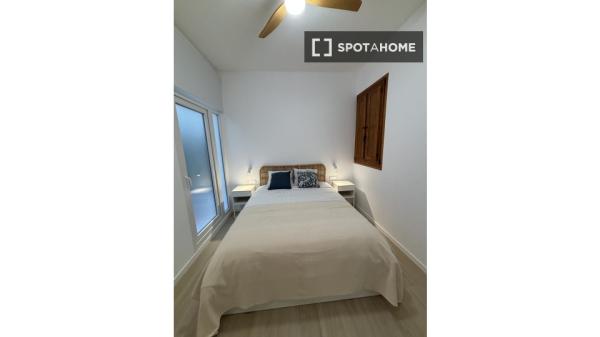 Estudio en alquiler en Cabanyal-Canyamelar, Valencia.