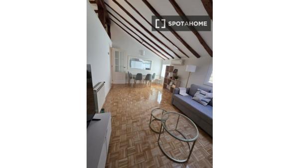 Estudio en alquiler en Trafalgar, Madrid