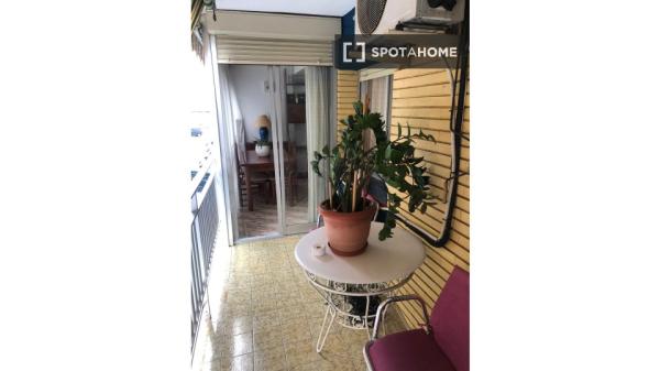 Piso de 3 dormitorios en alquiler en Alicante