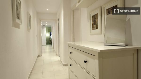 Piso de 2 habitaciones en alquiler en Vila de Gràcia, Barcelona