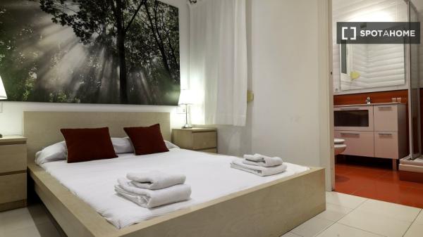 Piso de 2 habitaciones en alquiler en Vila de Gràcia, Barcelona