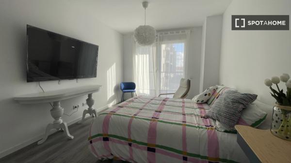 Chambre en appartement partagé à Santa Cruz de Bezana