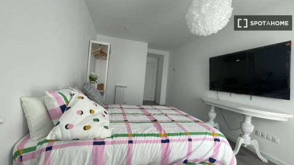 Chambre en appartement partagé à Santa Cruz de Bezana