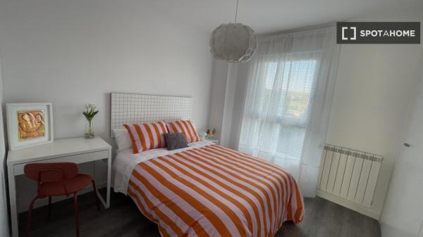 Zimmer in einer Wohngemeinschaft in Santa Cruz de Bezana