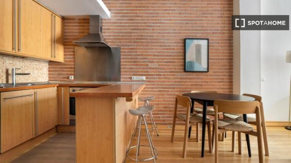 1-Zimmer-Wohnung zur Miete in Cortes, Madrid