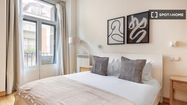 1-Zimmer-Wohnung zur Miete in Cortes, Madrid