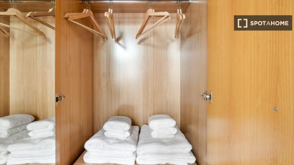 1-Zimmer-Wohnung zur Miete in Cortes, Madrid